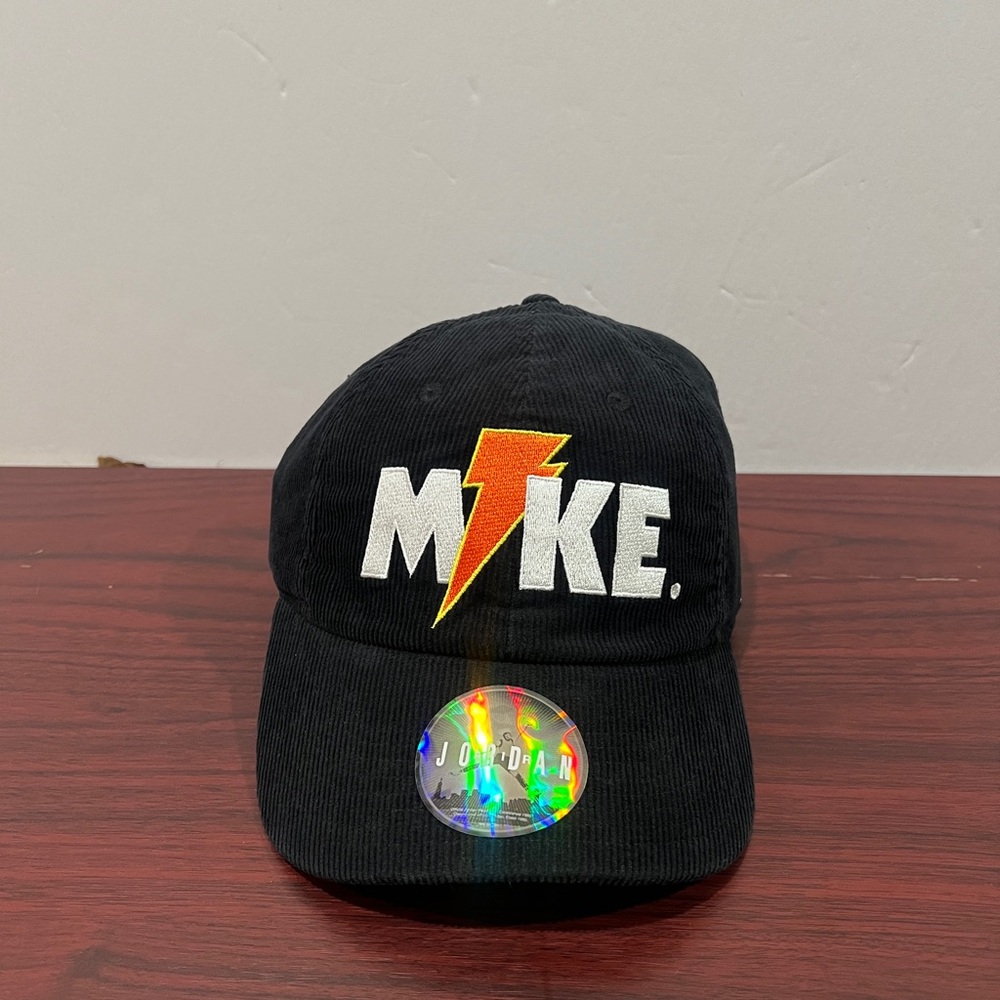 Jordan x Gatorade, Strapback Hat, Black Corduroy